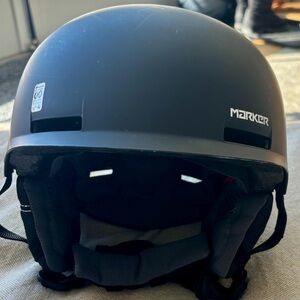 Youth Marker Matte Black Snow Helmet. Adjustable BOA dial.